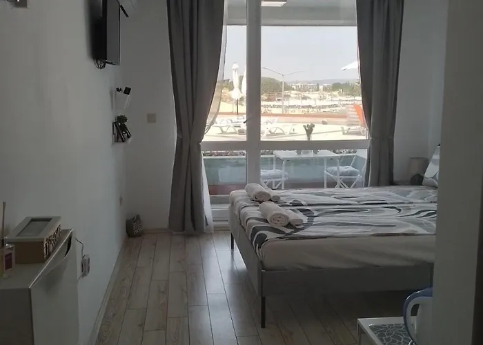 Paradiso Aparthotel, 106